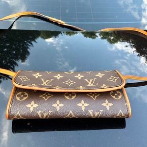 Louis Vuitton small crossbody handbag
